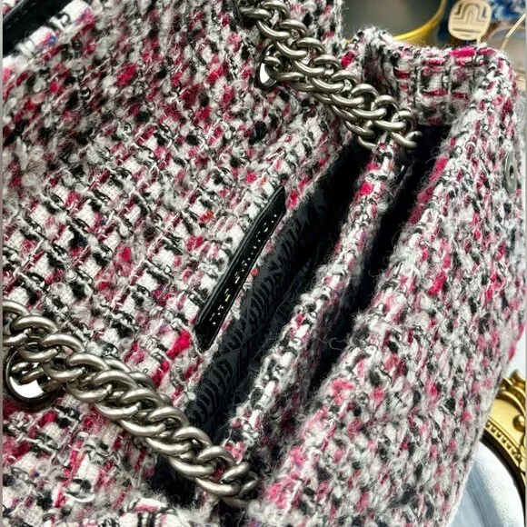 🆕 KURT GEIGER LONDON 🧿 NWOT Tweed Crossbody Bag, Pink & Black Tweed - Picture 9 of 15